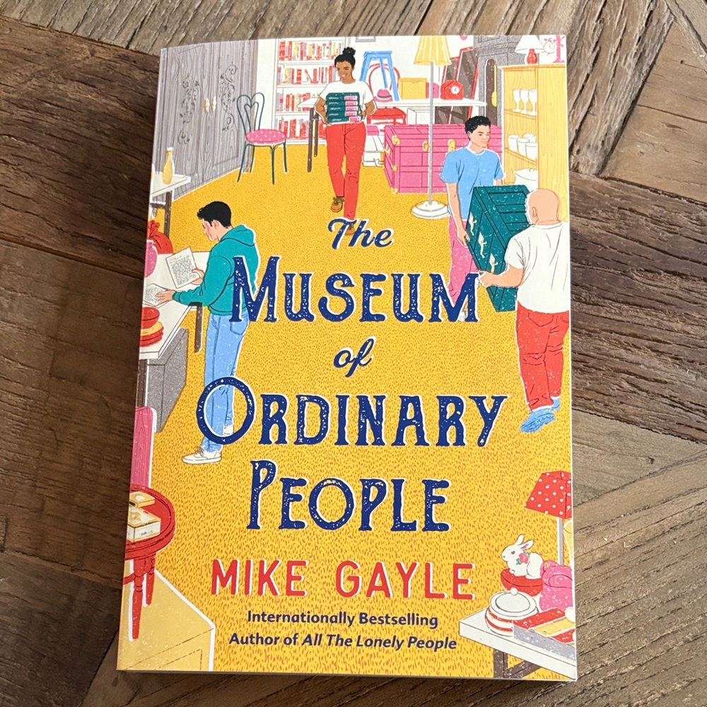 The Museum of Ordinary People by Mike Gayle - like new paperback